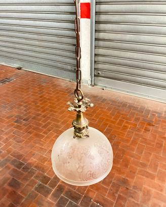 Lampadario in ottone e vetro