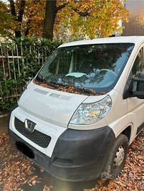 Furgone passo corto tetto basso Peugeot boxer