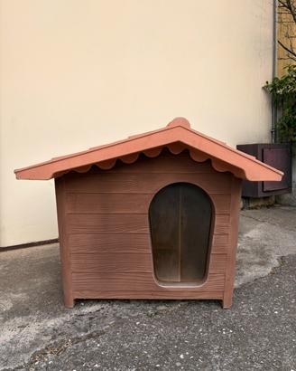 Cuccia per esterno per cane medio-piccolo