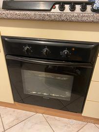 Forno ventilato Ariston