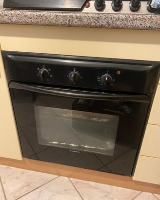 Forno ventilato Ariston