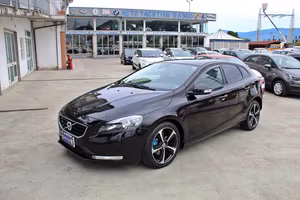 VOLVO - V40 - D2 Kinetic