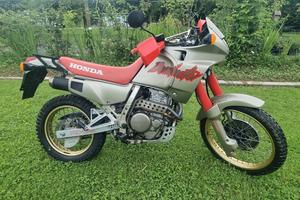 Honda Dominator 650 prima serie