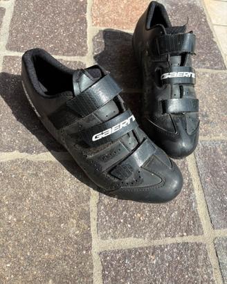 Scarpe gaerne da ciclismo su strada