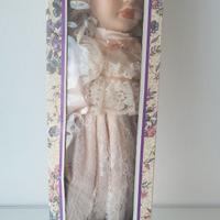 Bambola di Porcellana