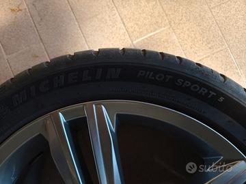 Michelin Pilot Sport 5 225 45 17 94Y