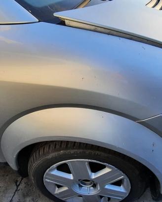 AUDI A2 2003 - PARAFANGO DESTRO