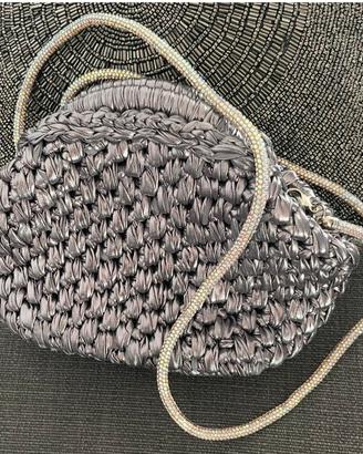 Pochette ad uncinetto