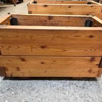 Fioriera rettangolare in larice - h. 34 cm