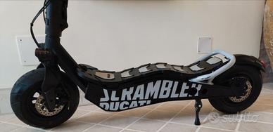 monopattino ducati 