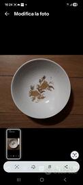 Ceramica Rosenthal. Piatto bianco lavorato in rili
