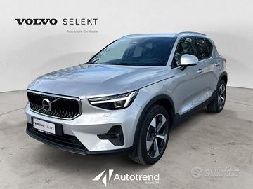 Volvo XC40 B3 163+14 CV Automatico LED Core