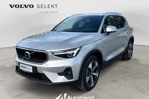 Volvo XC40 B3 163+14 CV Automatico LED Core
