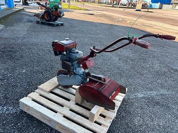 motocoltivatore marca Benassi con fresa da 33 cm