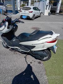 Burgman uh 200