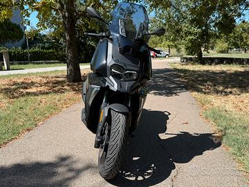 BMW Motorrad C400X anno 2023 Keyless ConnectedRide