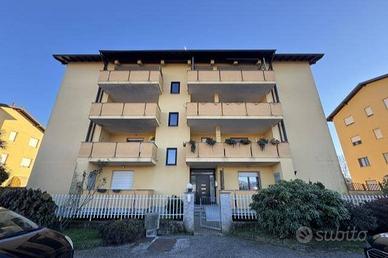 Immobile in asta di 92 m² con 3 locali e box auto 