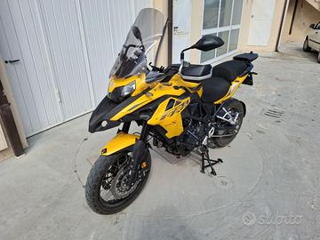 Moto Bennelli TRK 502X