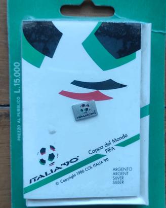 Spilla Italia 90 - distintivo