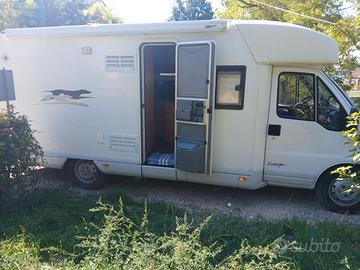 Camper semintegrale Laika 6.1