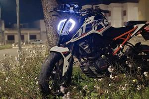 Ktm duke 125