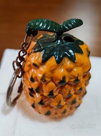 Accendino a forma di ananas