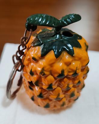 Accendino a forma di ananas