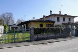 VILLA SU PIANO UNICO: comfort dentro e fuori!