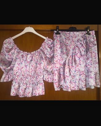 Completo floreale taglia unica