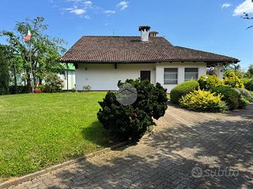 VILLA SINGOLA A QUAREGNA CERRETO