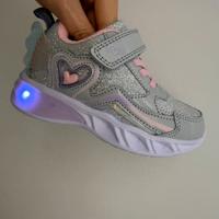 Scarpe da ginnastica con suola luminosa