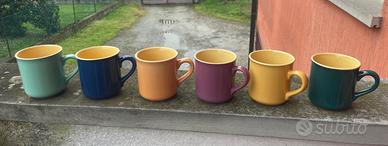 Tazze colorate in ceramica