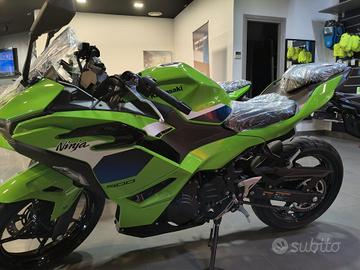 Kawasaki Ninja 500 SE Promo
