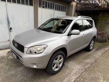 Toyota Rav4 2.2 D4D Sol 4x4 anno 2006