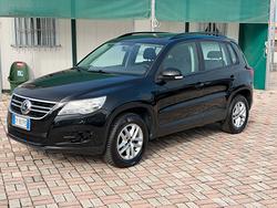Volkswagen Tiguan 2.0 16V TDI DPF Sport & Style 4 