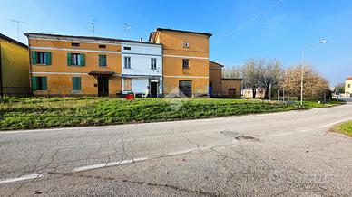 CASA SEMINDIPENDENTE A BAGNOLO SAN VITO