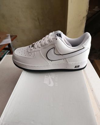 scarpe  Nike varie misure 