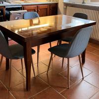 Tavolo in legno arte povera