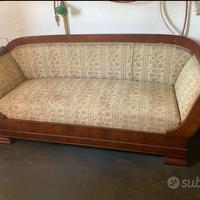 Divano antico da restaurare