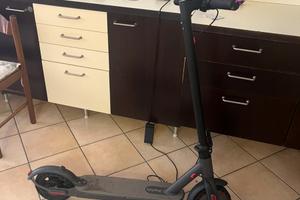 Monopattino elettrico Kickscooter Joyhis