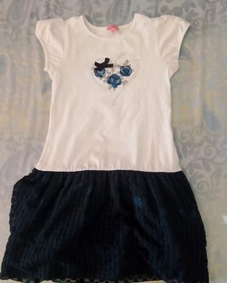 Vestito per bambina età 6-7 anni.