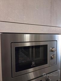 Microonde Electrolux incasso MO 317 GXE 17 litri 