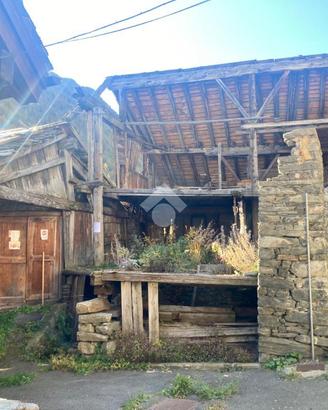 RUSTICO A SAINT-RHEMY-EN-BOSSES