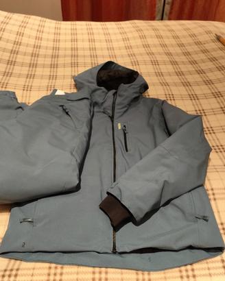 giacca  e pantalone da neve 