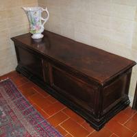 Cassapanca antica