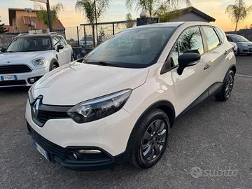 RENAULT CAPTUR 1.5 dCi 90cv R-LINK - NEOPATENTATi