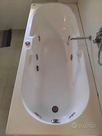 Vasca idromassaggio