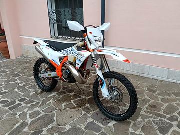 KTM 250 tbi six days 