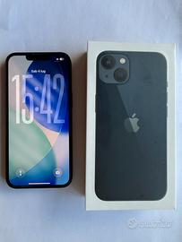 iPhone 13 256GB Mezzanotte - scatola e accessori