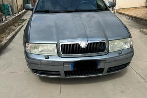 Skoda Octavia 4x4 serie limitata ( Nature)